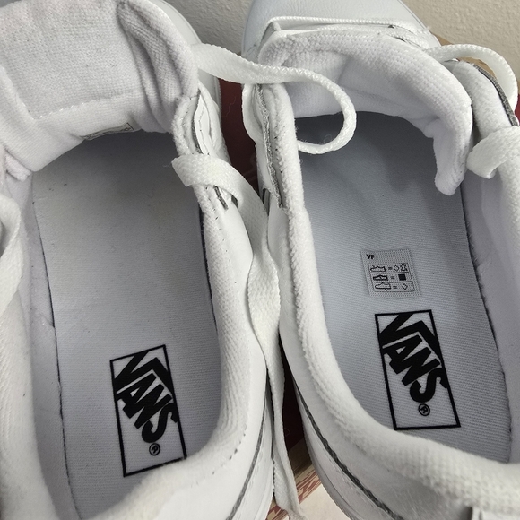 Van's Seldan Style Youth Size 6 White Leather Tennis Shoe Sneaker - Picture 8 of 9